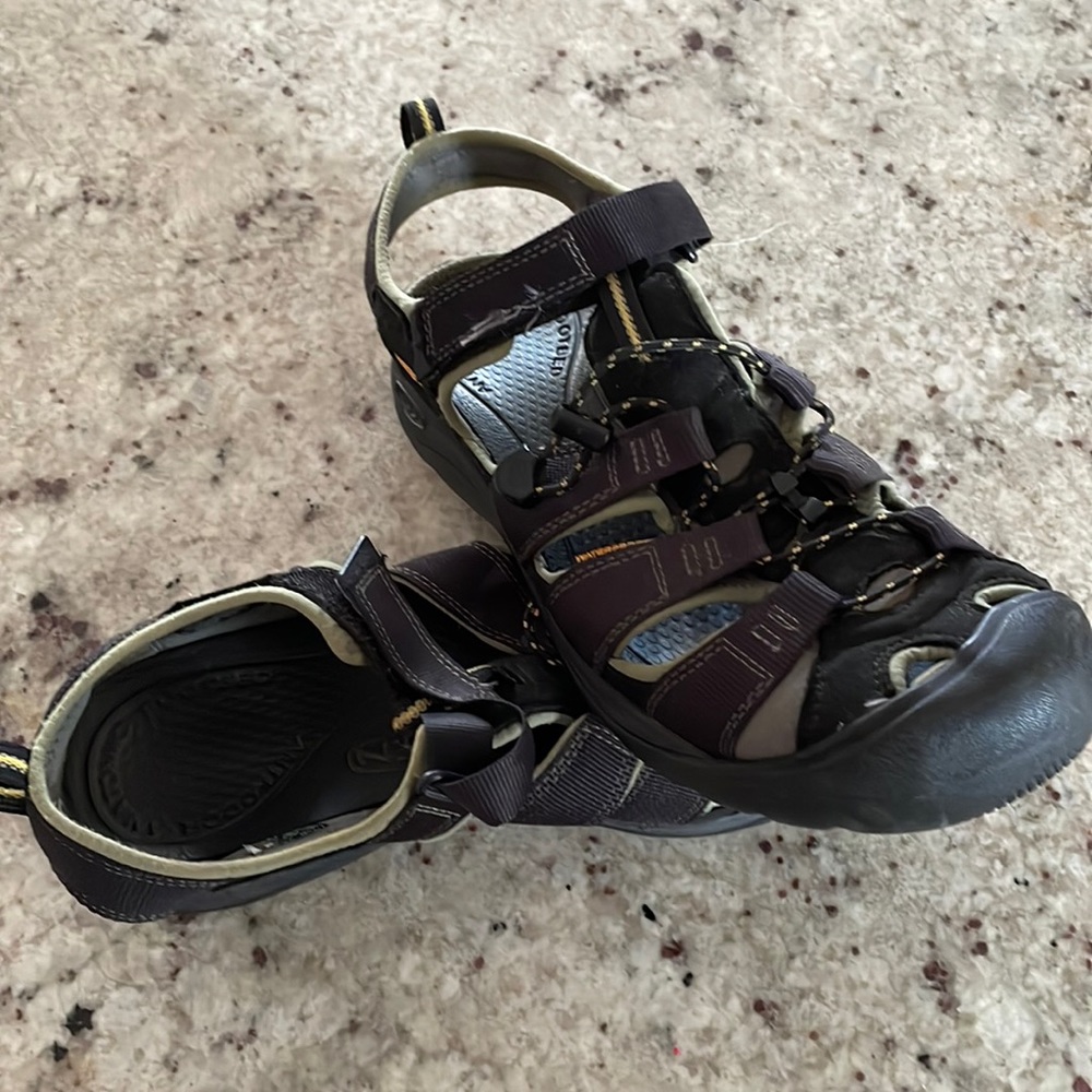 KEEN Commuter cycling sandals size 11.5